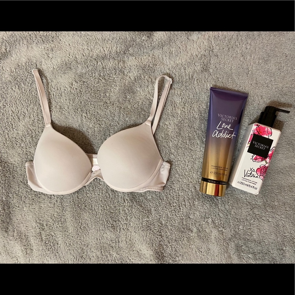 PINK White Push-Up Bra